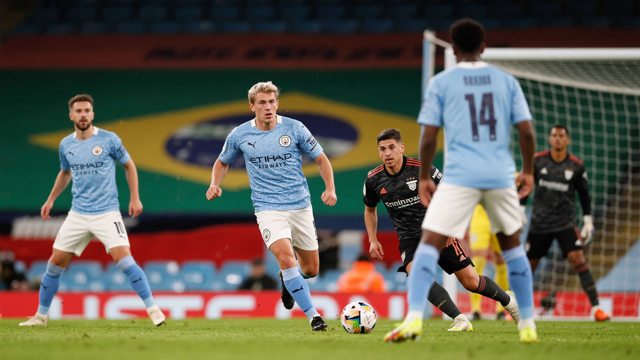 巴甲球队胜欧冠与欧协联冠军,热刺心生庆幸 巴甲球队胜欧冠与欧协联冠军,热刺心生庆幸